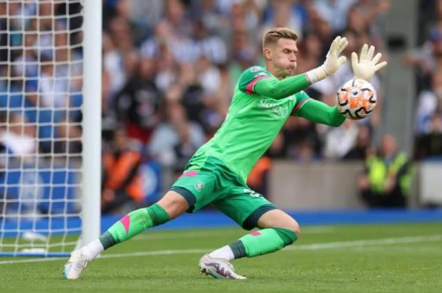 开云体育-本季英超门将谁“最能扑”？答案出人意料