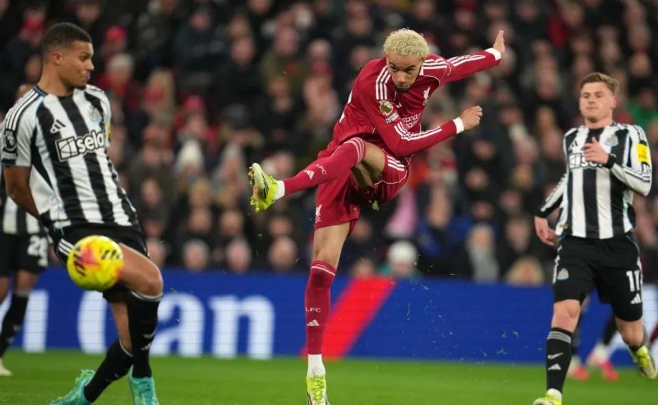 kaiyun-23岁的他成斯洛特走向复兴的保障:射术精湛能力全面,姆巴佩点赞