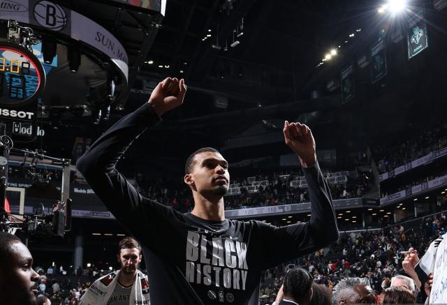 开云官网-二月11胜0负不败！马刺计划有变：梦回GDP时代冲冠